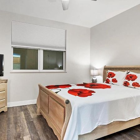 3321 Sunset Key Unit 102 Villa Burnt Store Marina Eksteriør billede